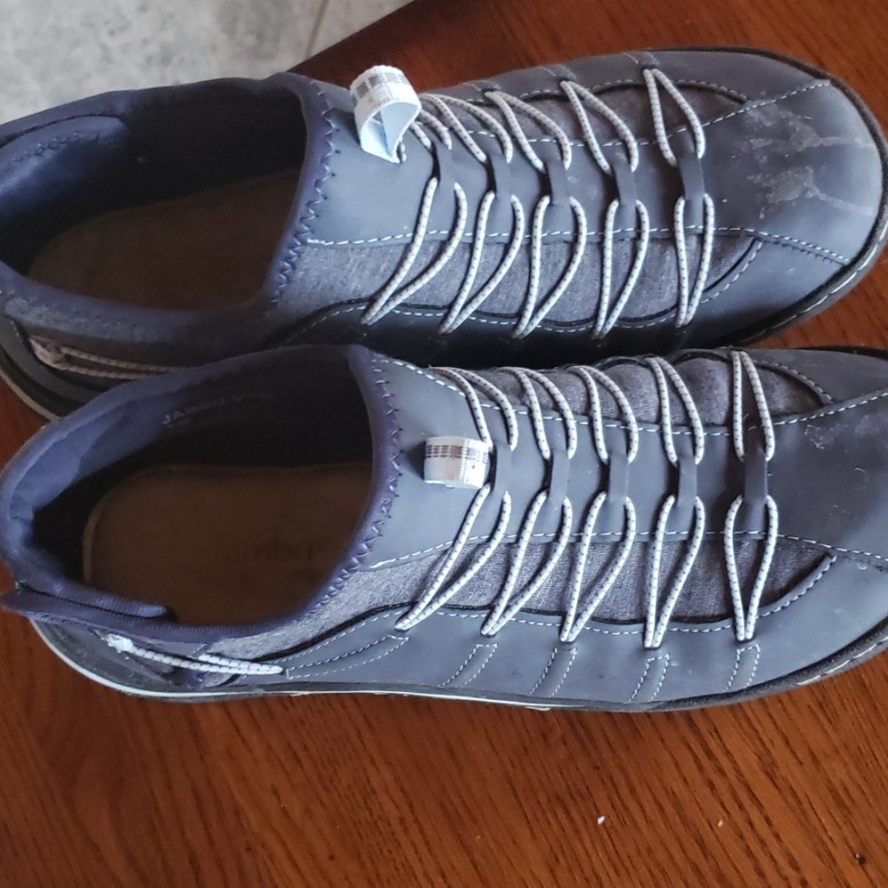 Jambu shoes